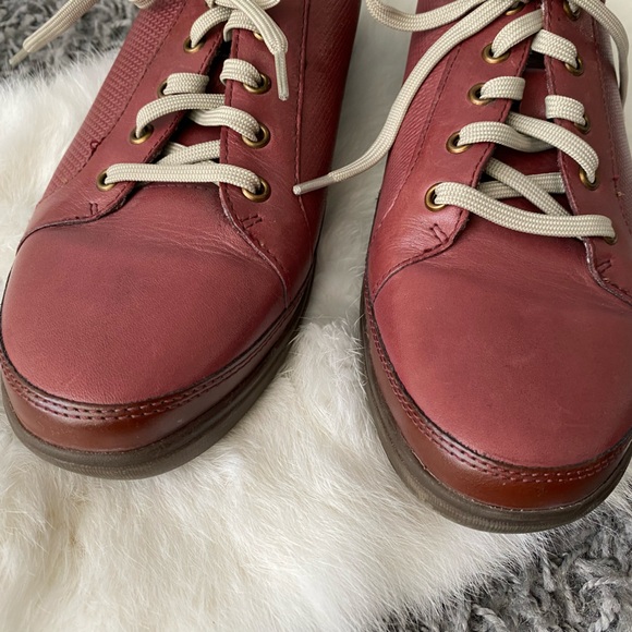 Cobb Hill Red Leather Women's Sneakers - Picture 2 of 9